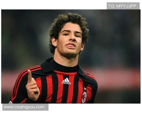 英国足球明星凯利的传奇人生与职业生涯回顾